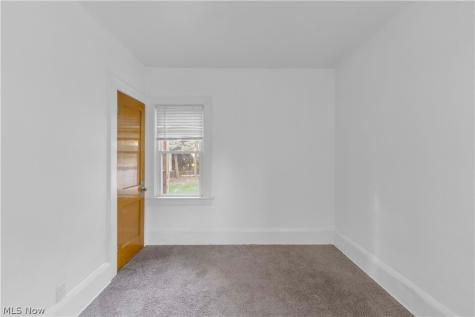 10004 Park Heights Avenue Garfield Heights OH 44125