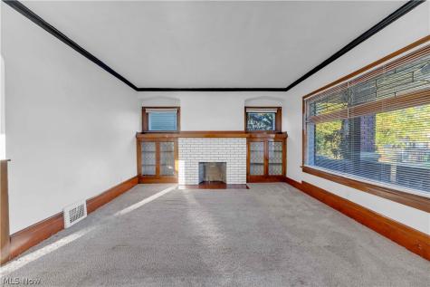 10004 Park Heights Avenue Garfield Heights OH 44125