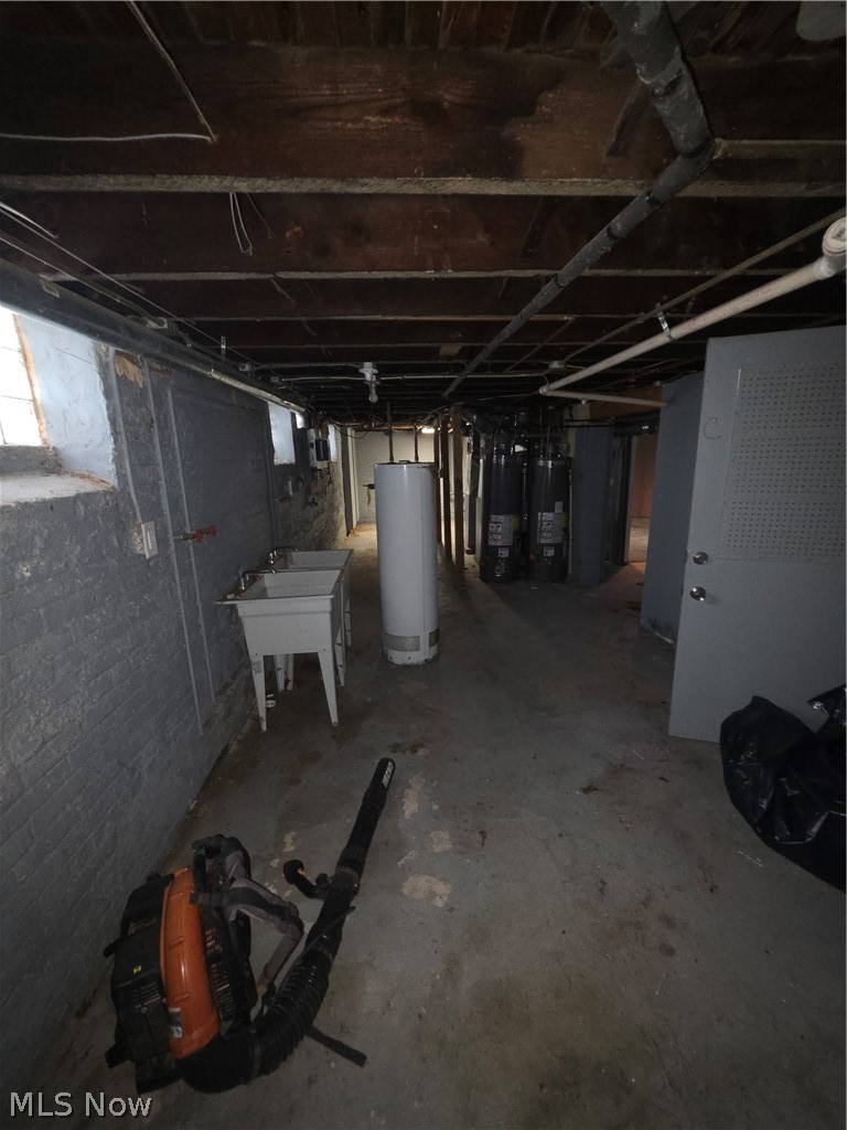6811 Worley Avenue Cleveland OH 44105