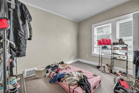 3477 E 142 Street Cleveland OH 44120
