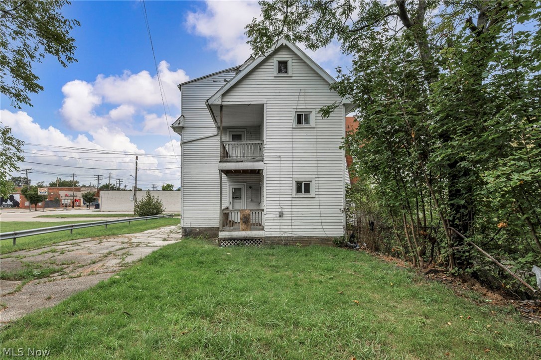 3477 E 142 Street Cleveland OH 44120