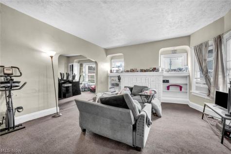3477 E 142 Street Cleveland OH 44120