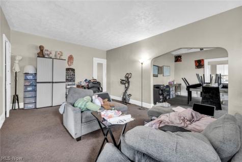 3477 E 142 Street Cleveland OH 44120