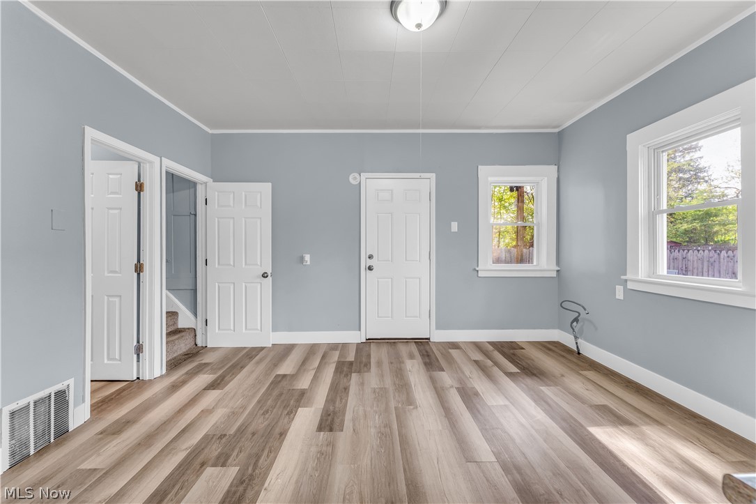 3359 E 65th Street Cleveland OH 44127