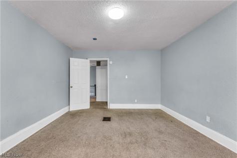 3359 E 65th Street Cleveland OH 44127