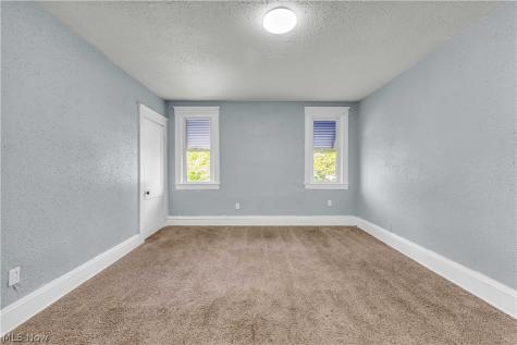 3359 E 65th Street Cleveland OH 44127