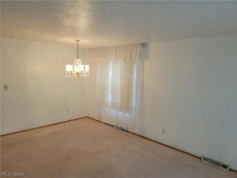 535 E 208th Street Euclid OH 44119
