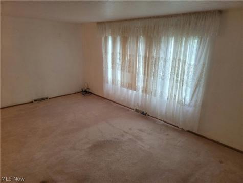 535 E 208th Street Euclid OH 44119