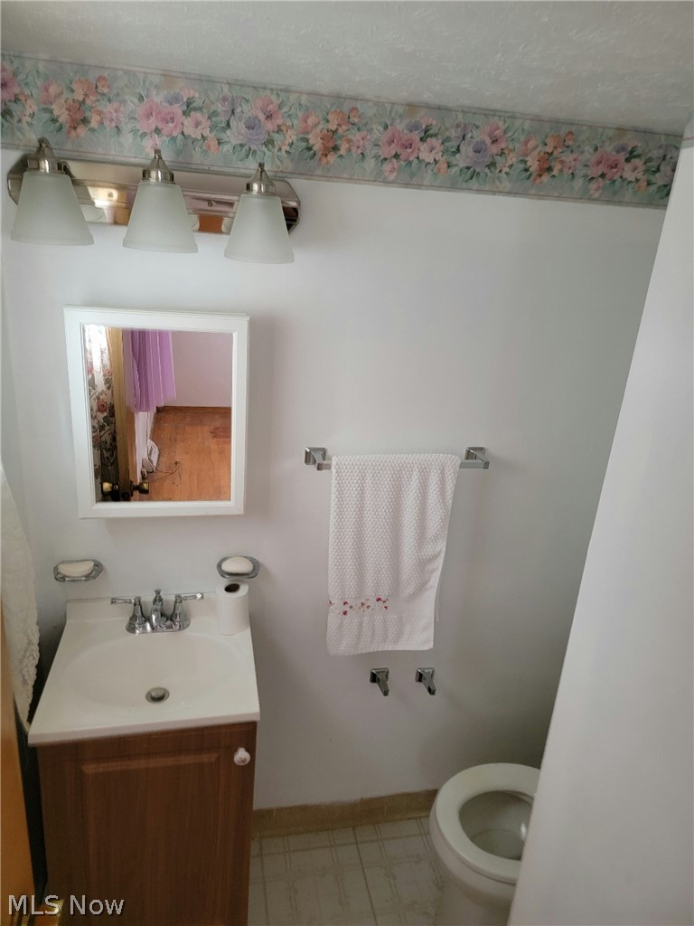 535 E 208th Street Euclid OH 44119