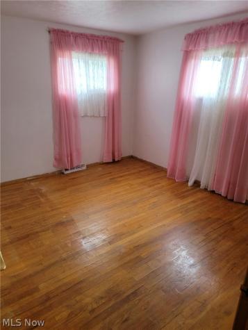 535 E 208th Street Euclid OH 44119