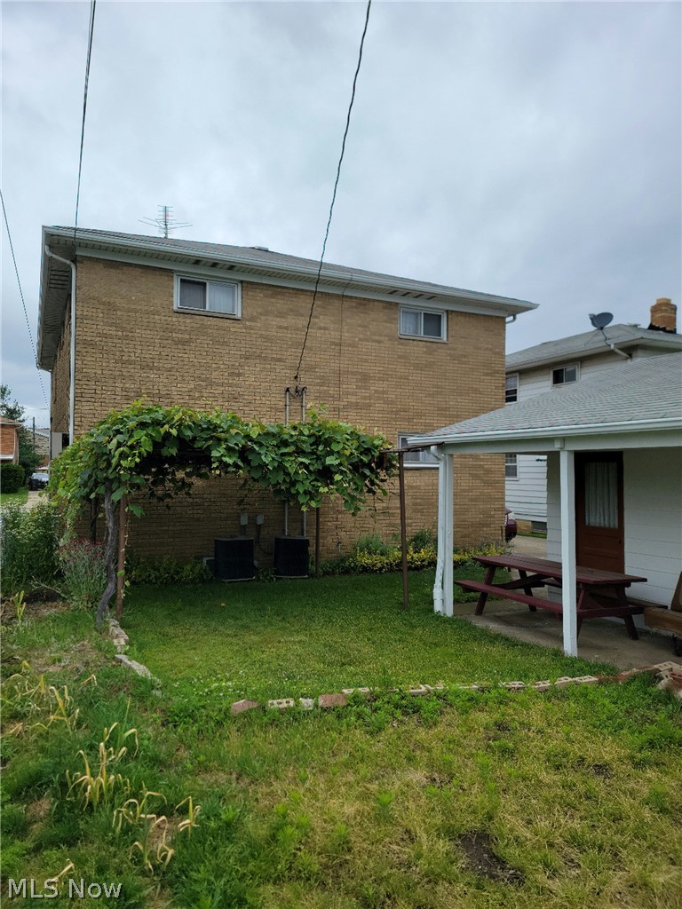 535 E 208th Street Euclid OH 44119