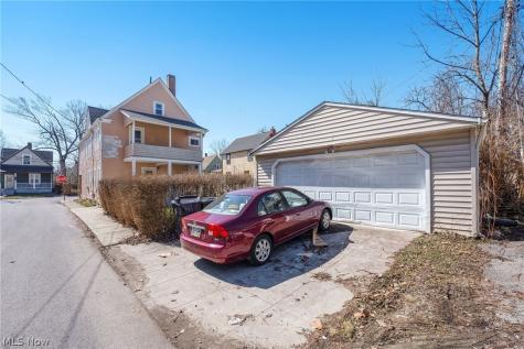 3900 Muriel Avenue Cleveland OH 44109
