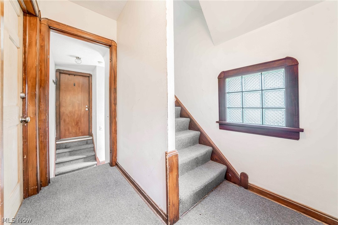 15506 Lydian Avenue Cleveland OH 44111