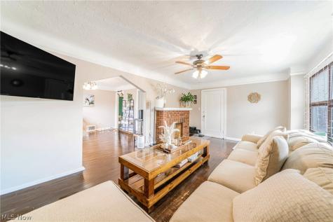 15506 Lydian Avenue Cleveland OH 44111