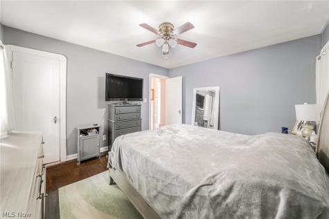 15506 Lydian Avenue Cleveland OH 44111