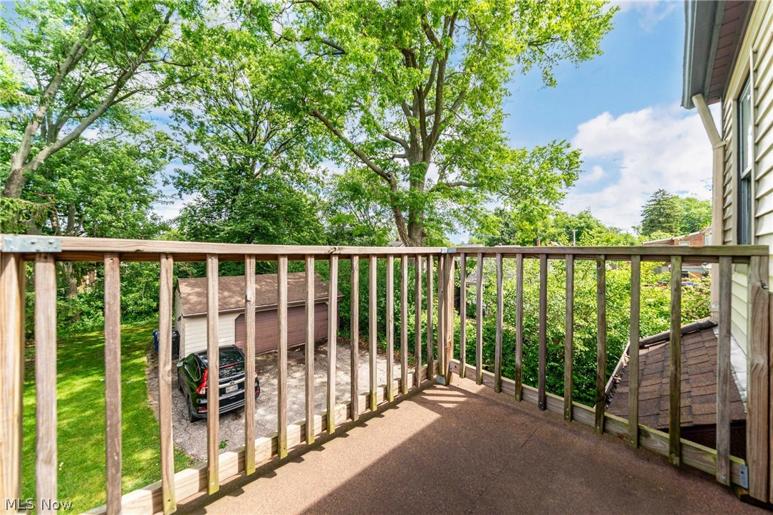 15506 Lydian Avenue Cleveland OH 44111