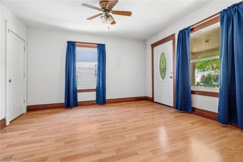 14520 Bayes Avenue Lakewood OH 44107