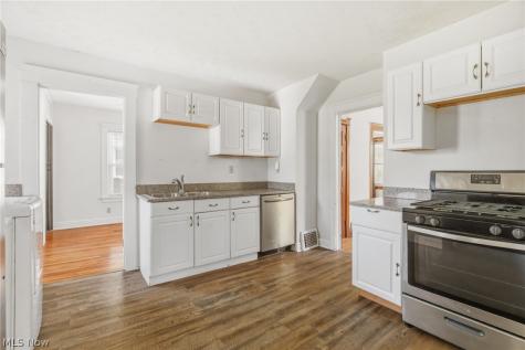 14520 Bayes Avenue Lakewood OH 44107