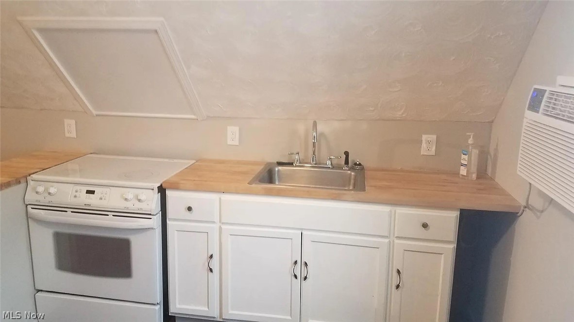 3318 Montclair Avenue Cleveland OH 44109