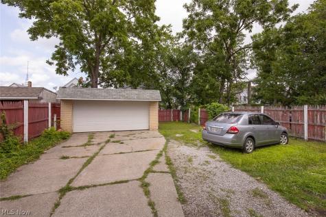 3318 Montclair Avenue Cleveland OH 44109