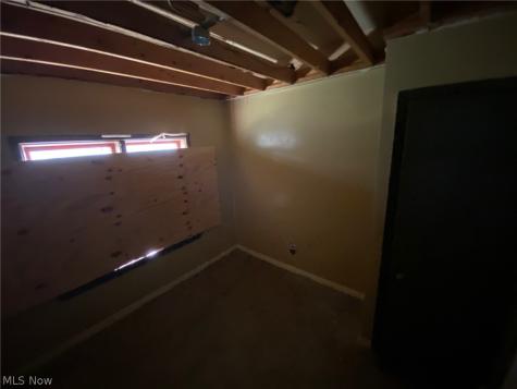 15213 Ridpath Avenue Cleveland OH 44110