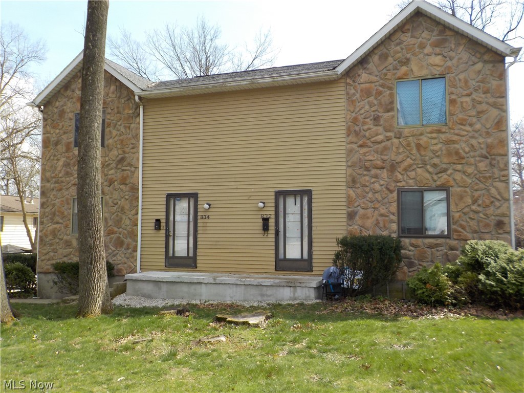834 Loomis Avenue Cuyahoga Falls OH 44221