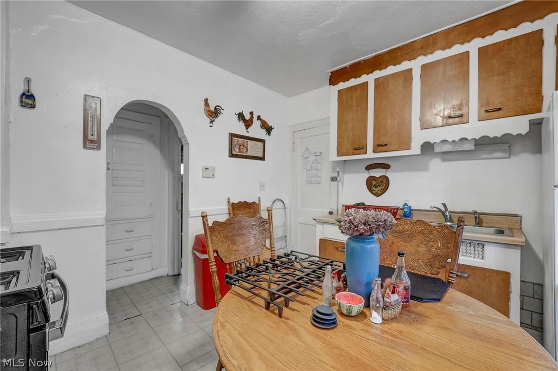 11908 Parkhill Avenue Cleveland OH 44120