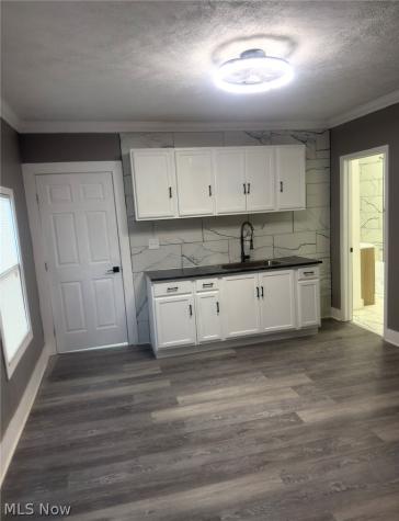9815 Aetna Road Cleveland OH 44105