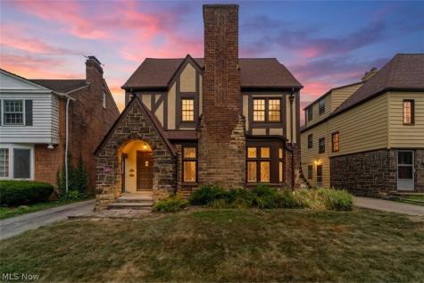 19619 Winslow Road Shaker Heights OH 44122