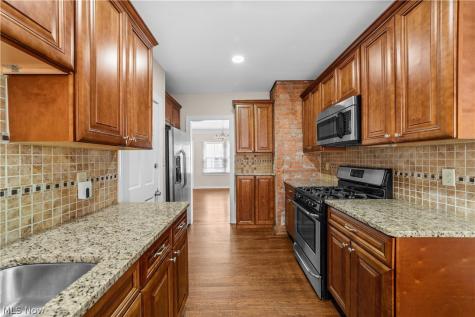19619 Winslow Road Shaker Heights OH 44122