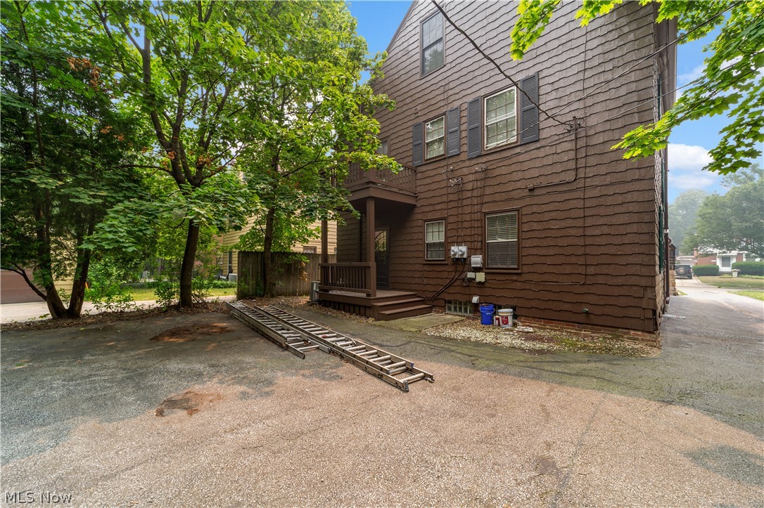 19619 Winslow Road Shaker Heights OH 44122