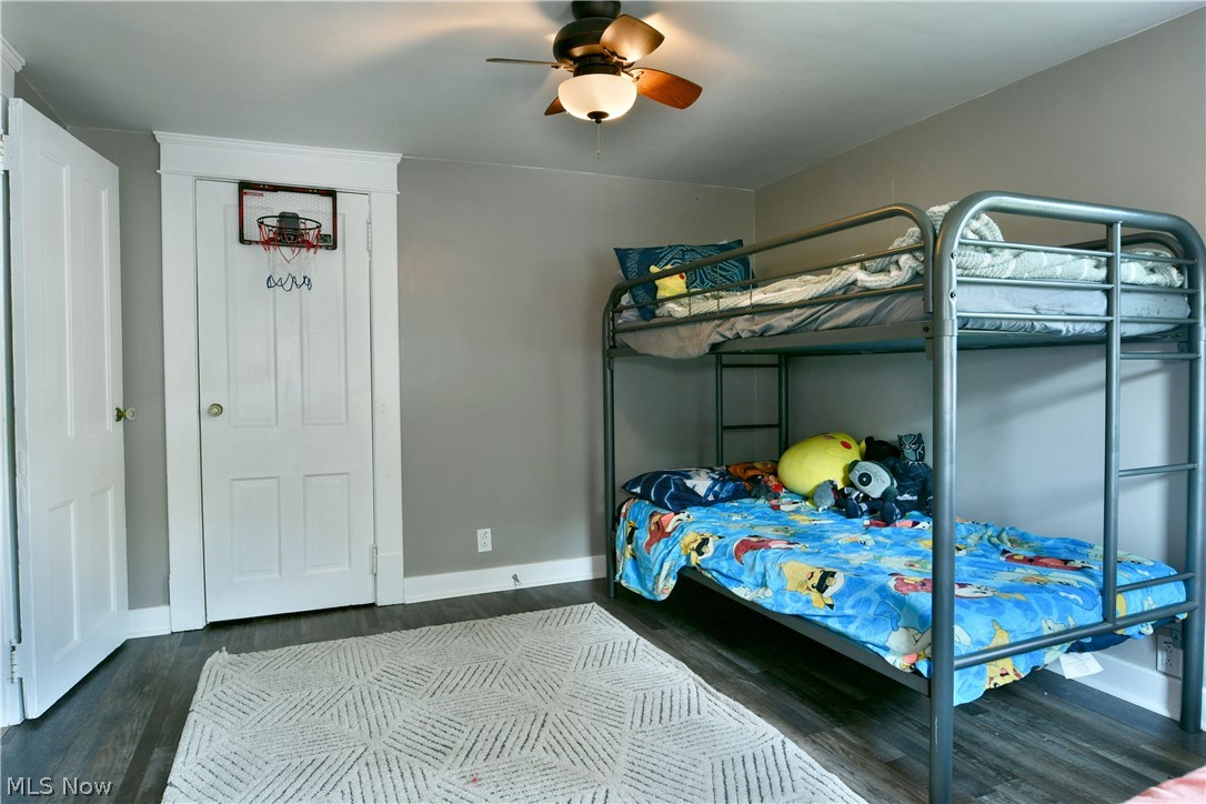 3238 Youngstown Road SE Warren OH 44484