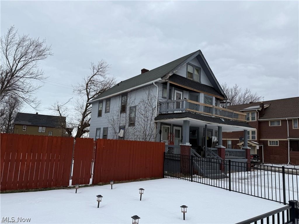 14205 Idarose Avenue Cleveland OH 44110