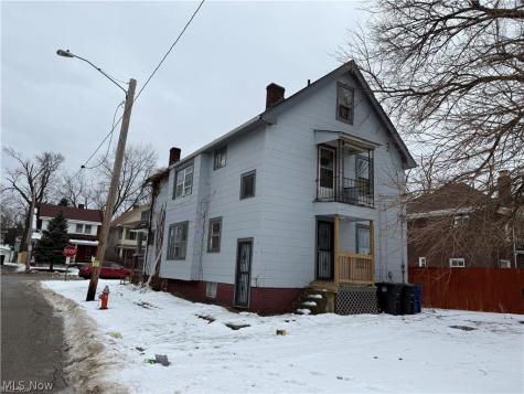 14205 Idarose Avenue Cleveland OH 44110