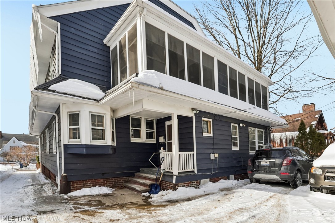2305 S Overlook Road Cleveland Heights OH 44106