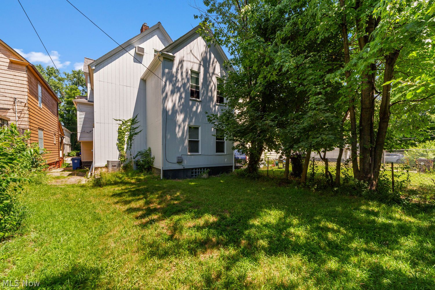 10906 Churchill Avenue Cleveland OH 44106