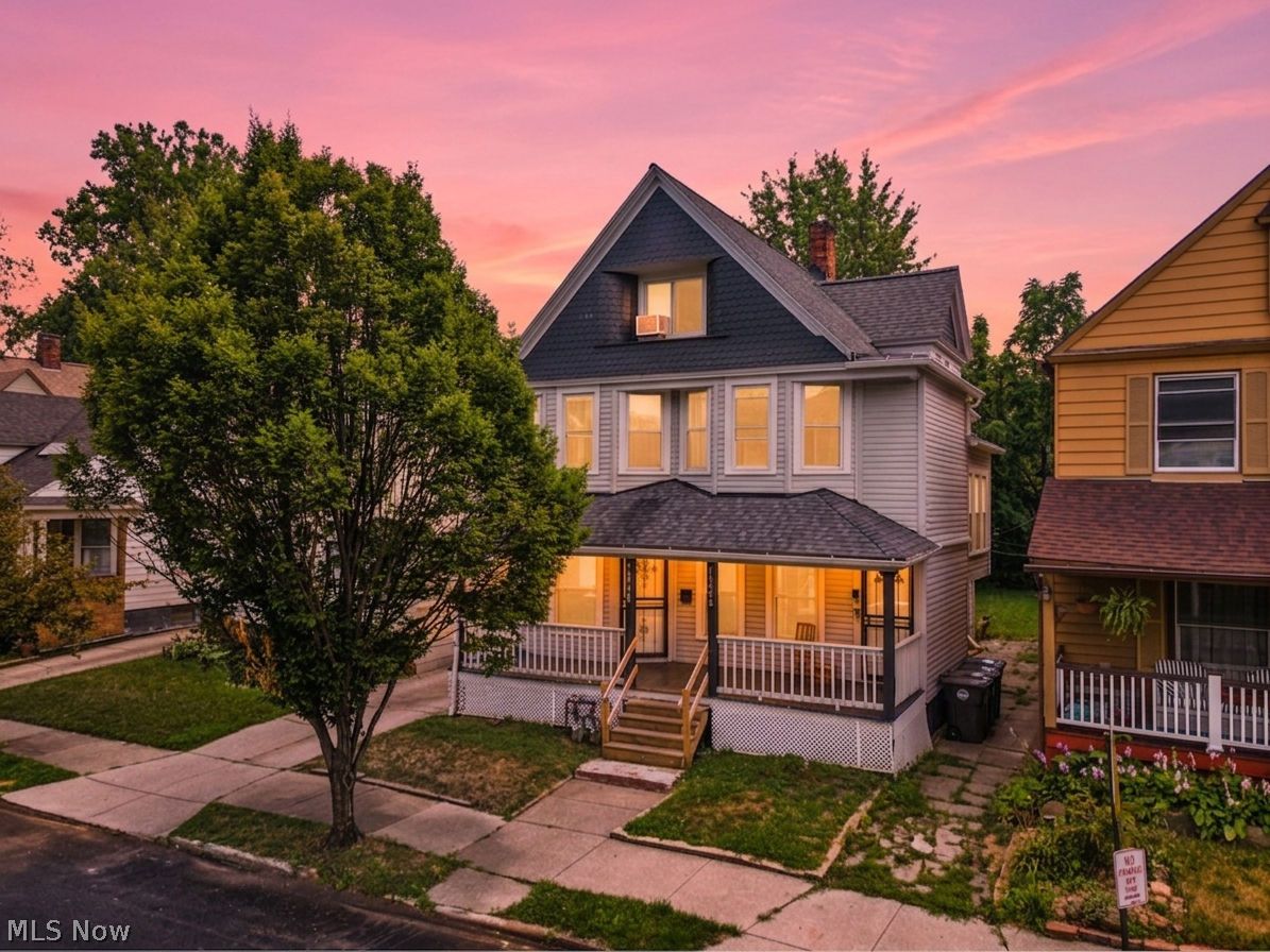 10906 Churchill Avenue Cleveland OH 44106