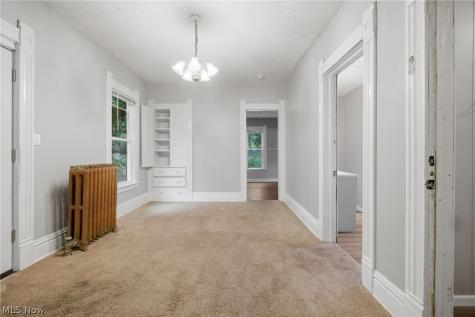 934 Middle Avenue Elyria OH 44035