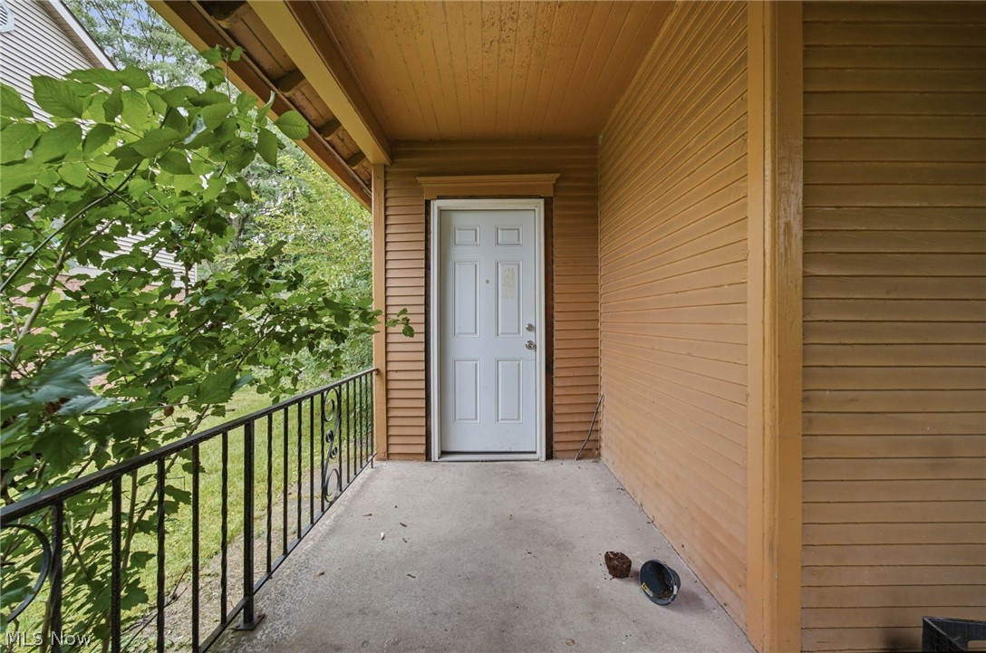934 Middle Avenue Elyria OH 44035