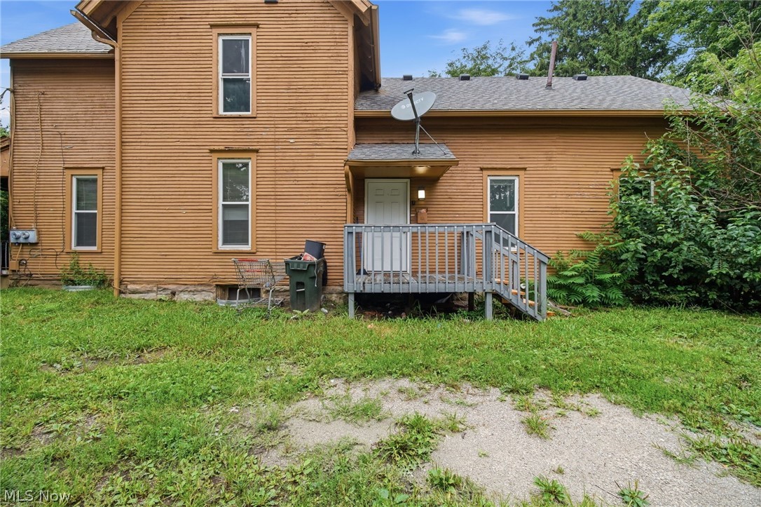 934 Middle Avenue Elyria OH 44035
