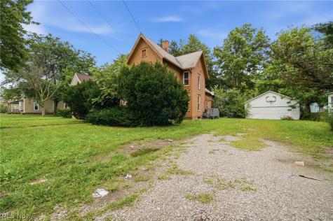 934 Middle Avenue Elyria OH 44035