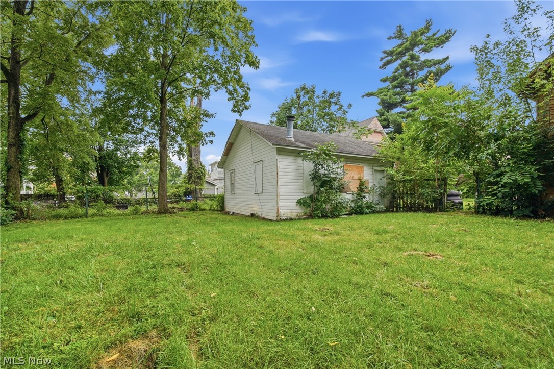 934 Middle Avenue Elyria OH 44035