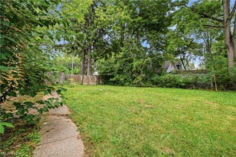 934 Middle Avenue Elyria OH 44035
