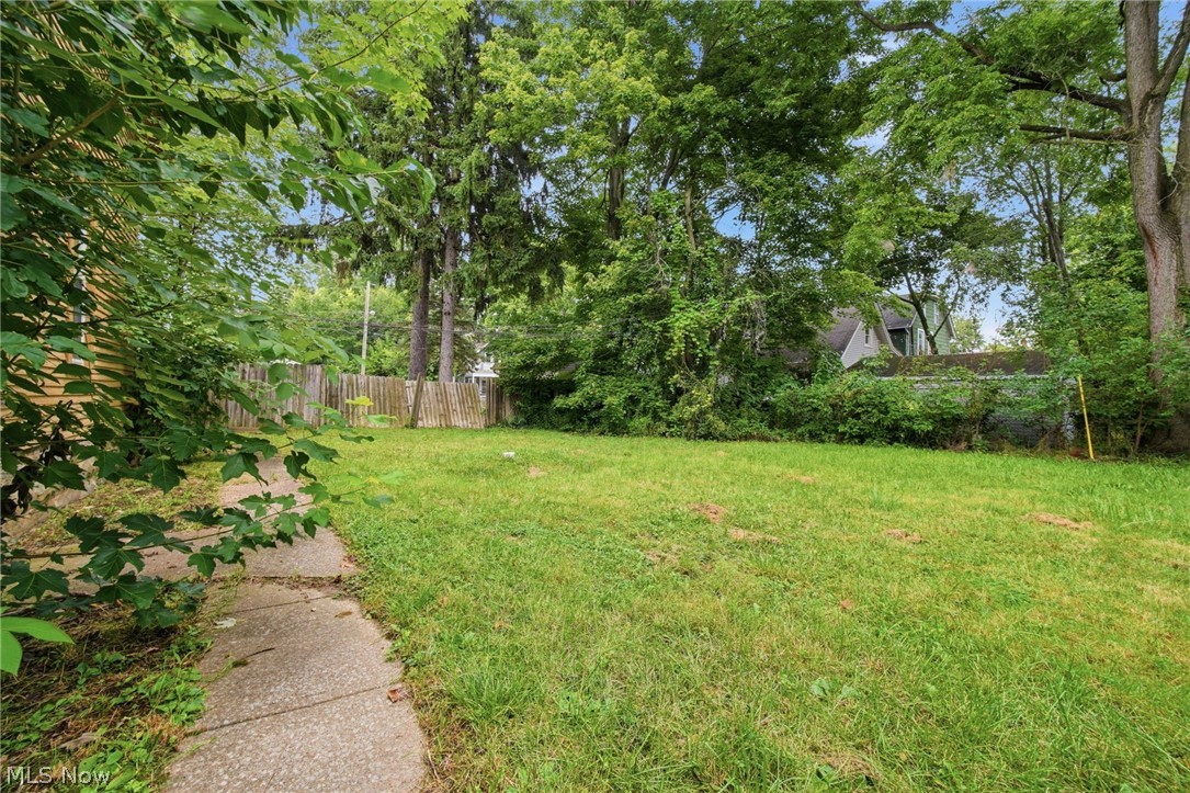 934 Middle Avenue Elyria OH 44035