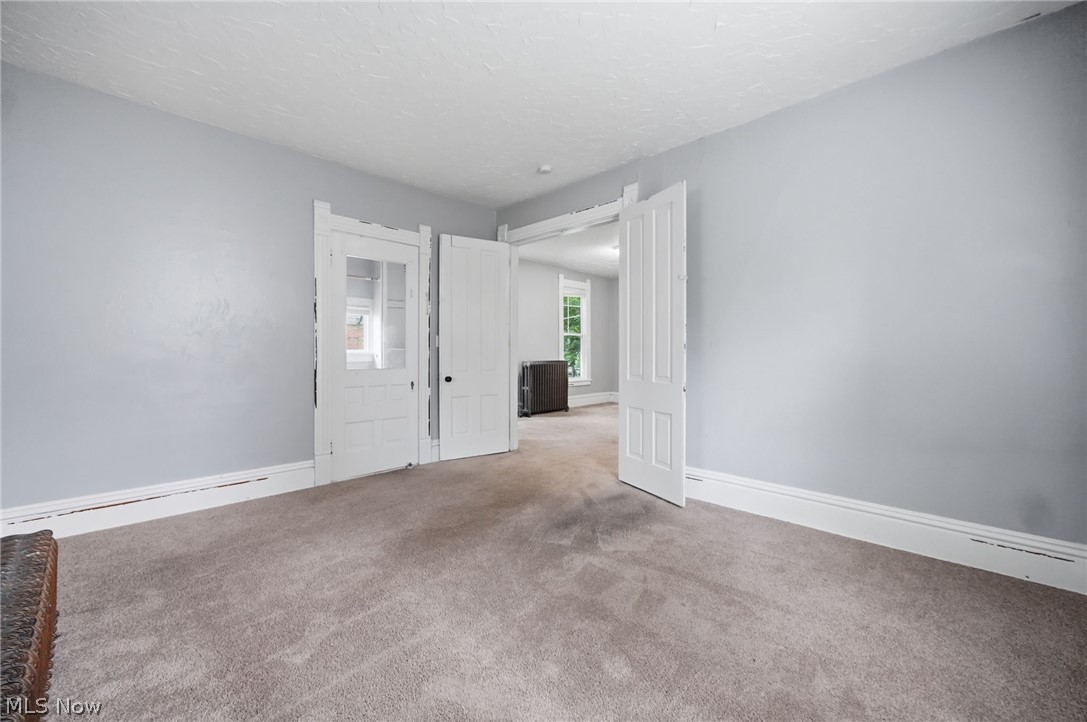 934 Middle Avenue Elyria OH 44035