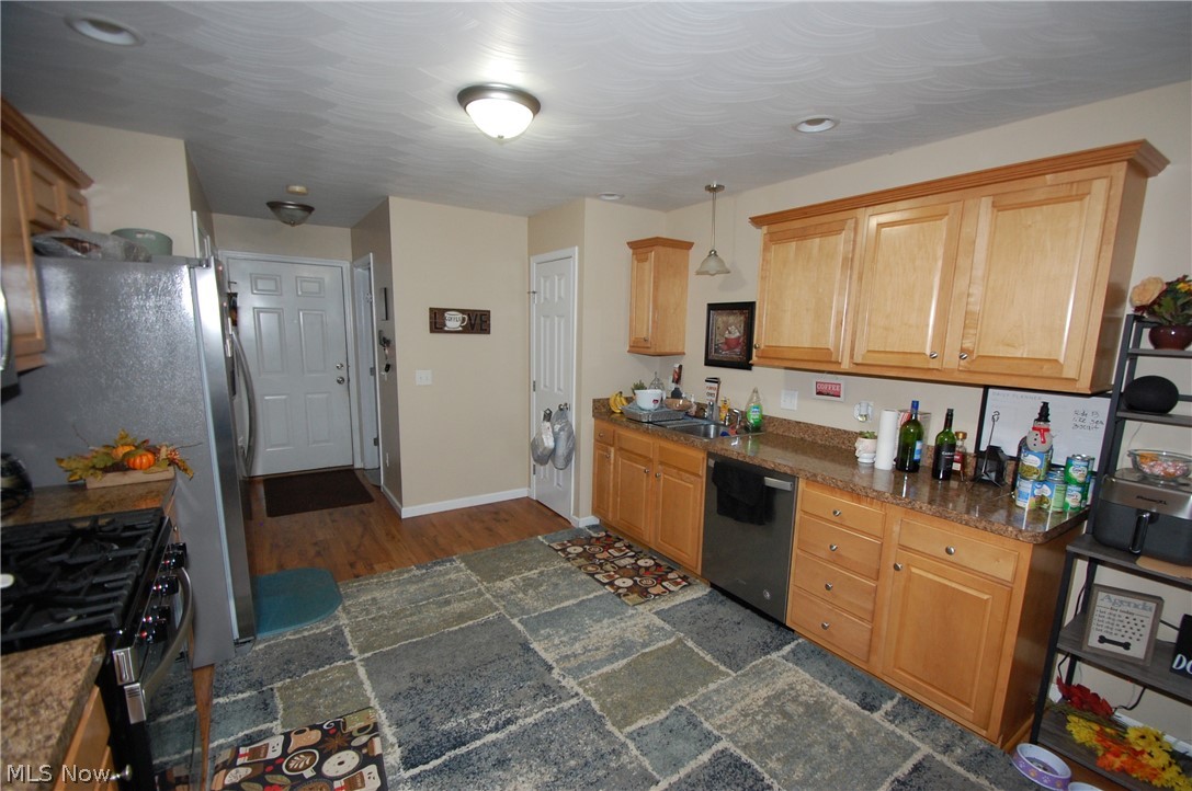 784 Elmwood Drive Hubbard OH 44425