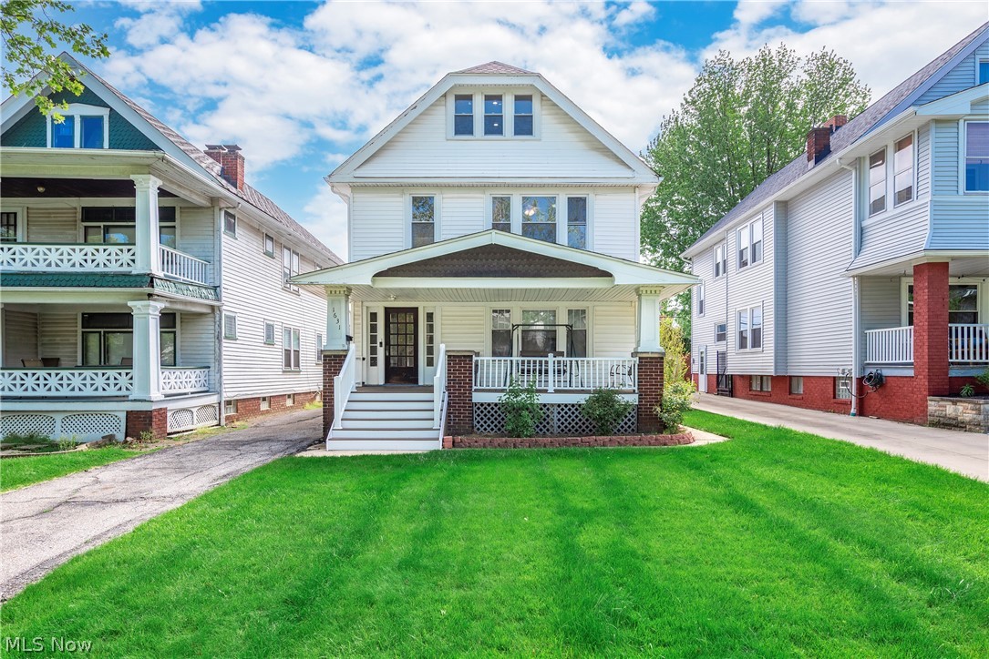1631 Cohassett Avenue Lakewood OH 44107