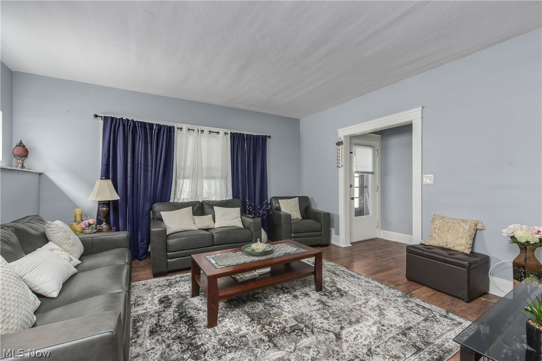 1631 Cohassett Avenue Lakewood OH 44107