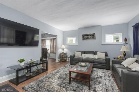 1631 Cohassett Avenue Lakewood OH 44107