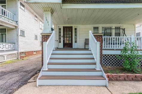 1631 Cohassett Avenue Lakewood OH 44107